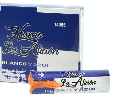 Humo de la afición blanco y azul